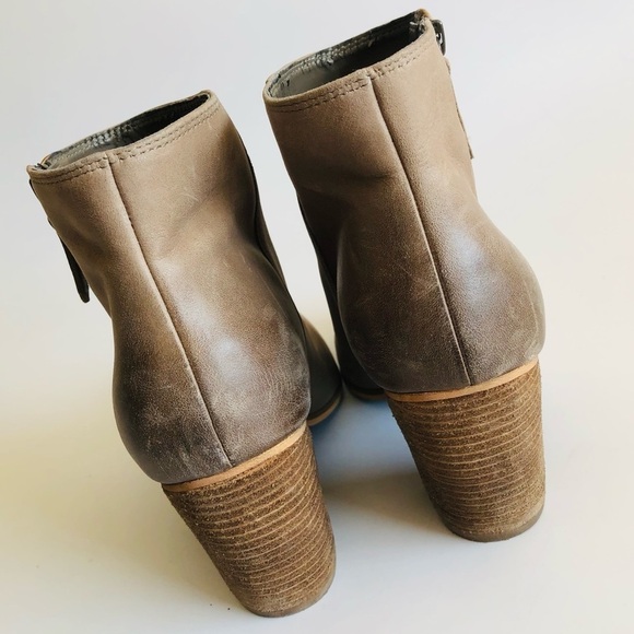 BP Trolley Ankle Booties - Picture 11 of 14